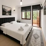 Apartment Luxury Monastery & *